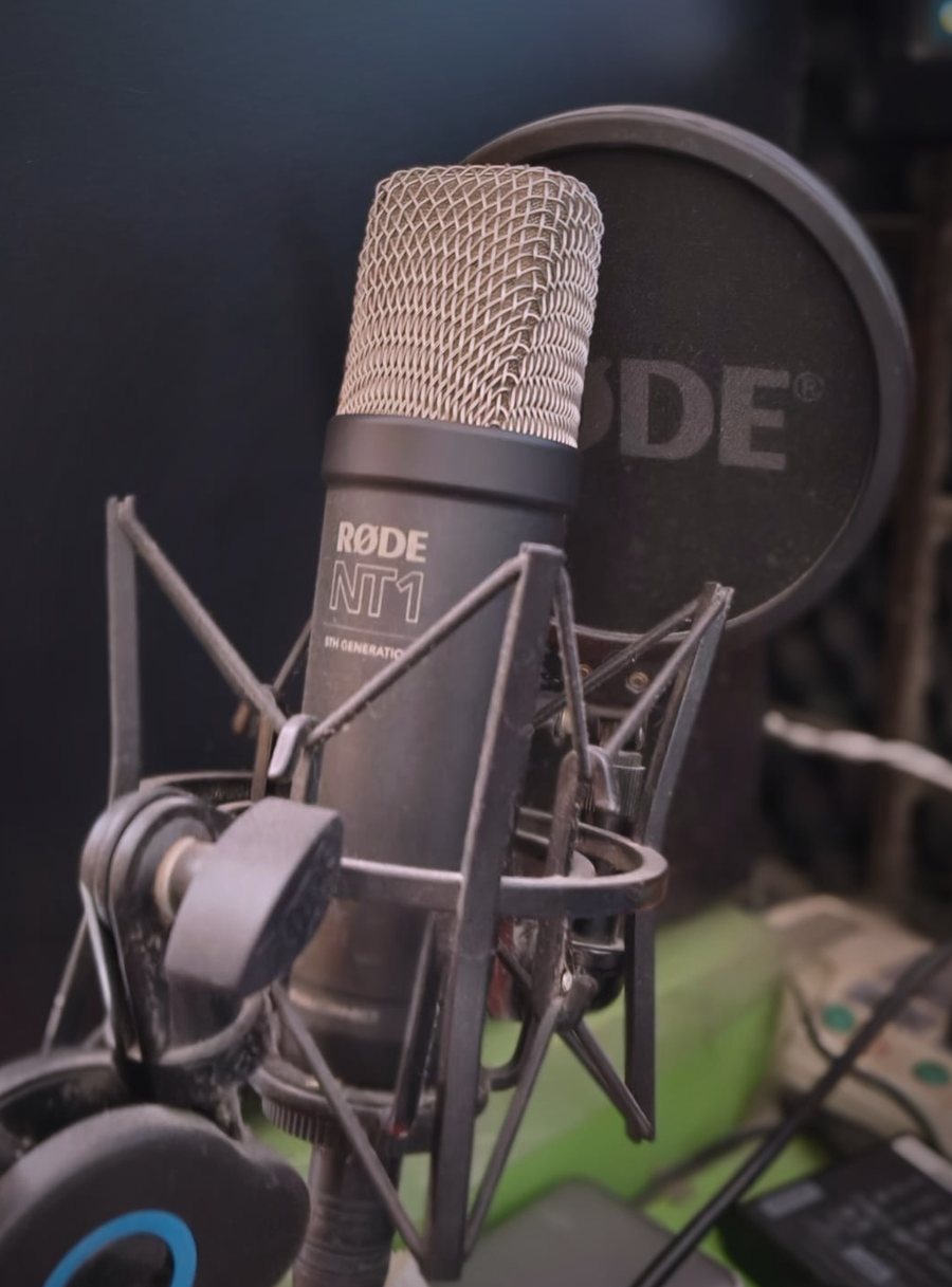RØDE NT1 5th Generation in its shock mount